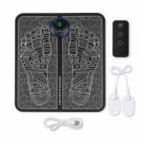 Todo lo que trae la caja: tapete, control remoto, parches y cable USB